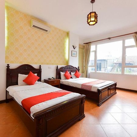 Oyo 216 Alisa Hotell Hanoi Exteriör bild